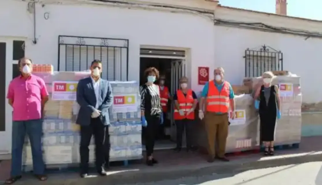 Cáritas Pulpí recibe generosa donación de alimentos
