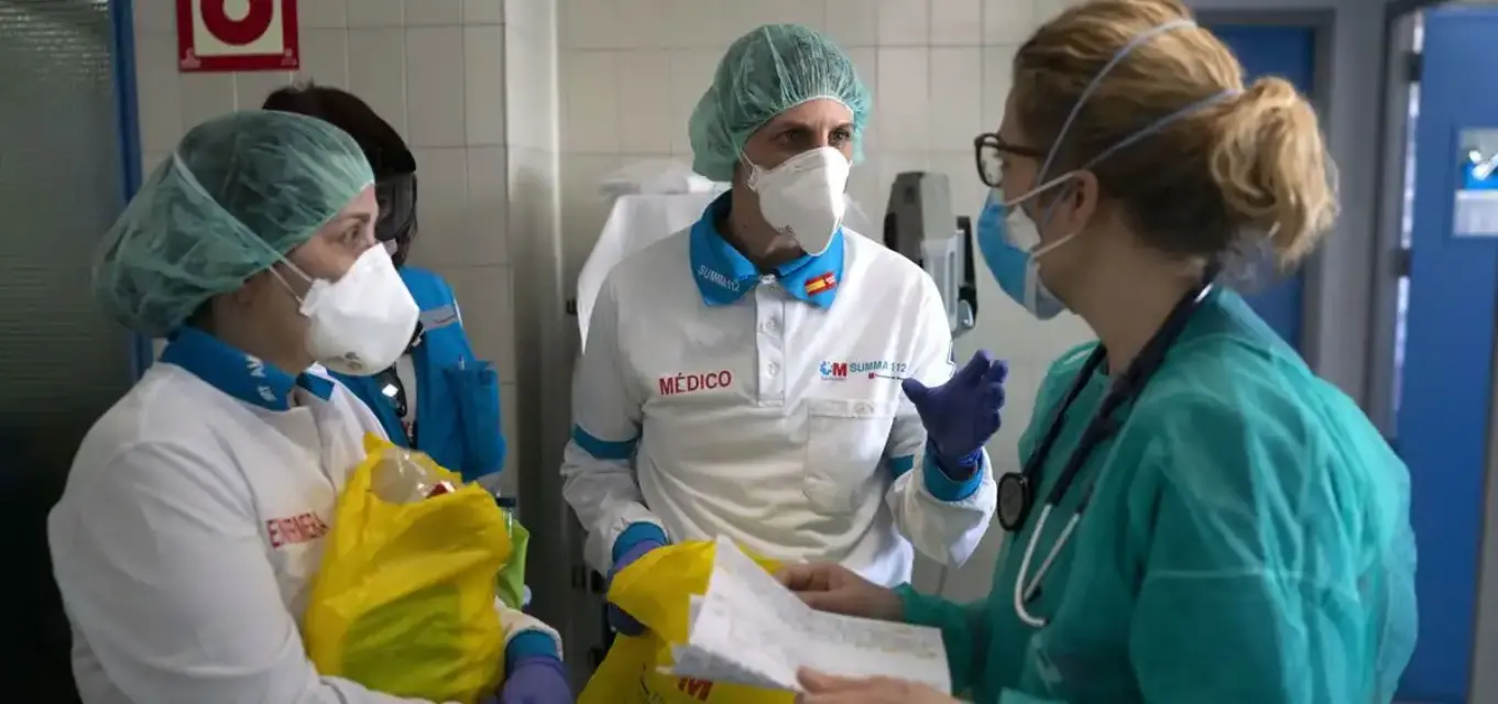 Como accidente laboral reconocerán los contagios y fallecimientos por Covid-19 de los sanitarios