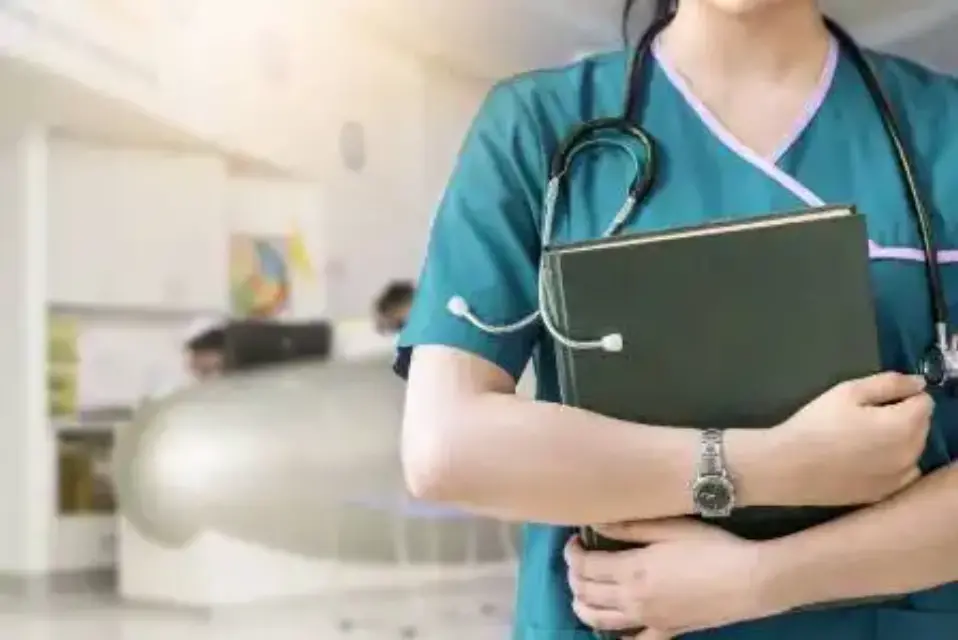 143 médicos residentes se incorporan desde este miércoles al Servicio Murciano de Salud