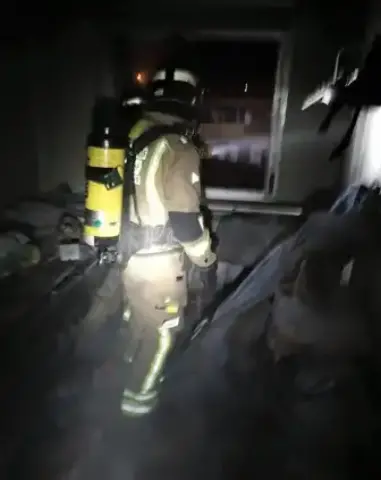Rescatan a Madre e hija durante el incendio de su vivienda en San Javier