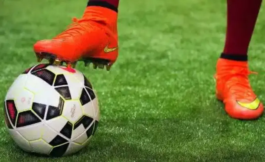 En cada partido de fútbol español guardarán un minuto de silencio por las víctimas del Covid-19
