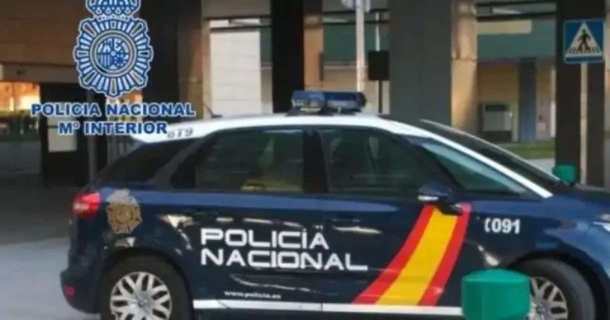 Por el “fuerte olor a marihuana” que desprendía su bolso detuvieron a una señora en Peral