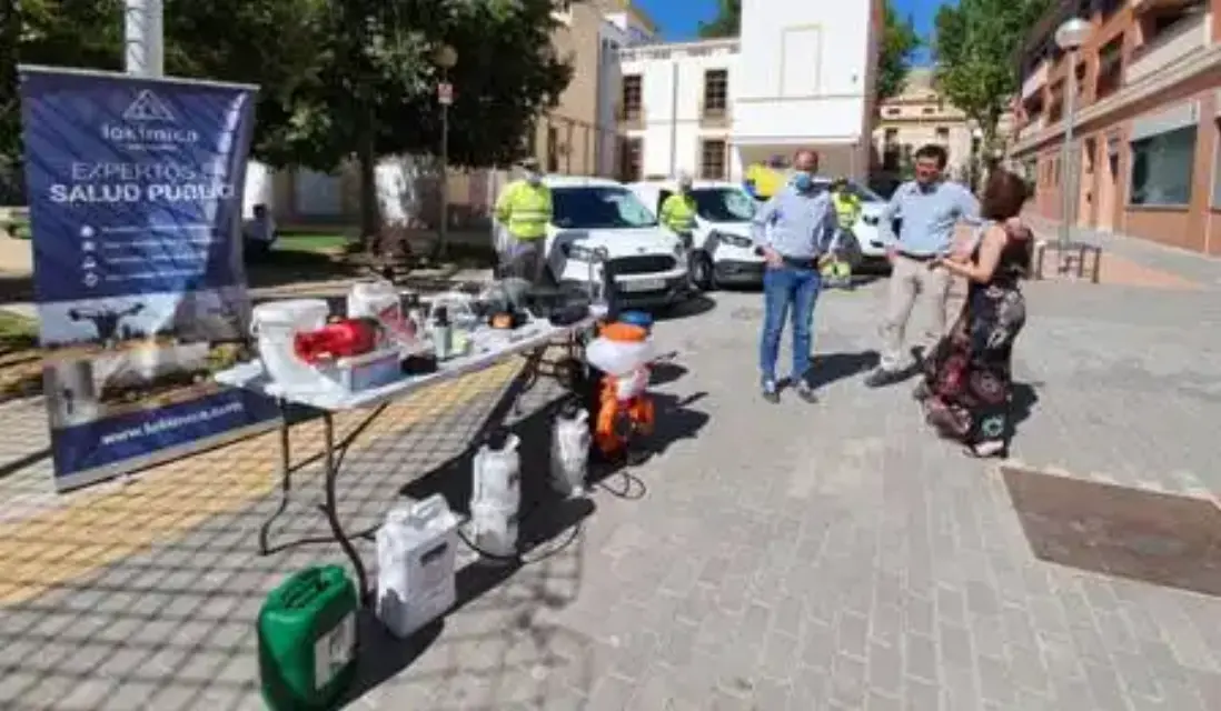 Intensifican las labores de control de plagas en Lorca ante la llegada del verano
