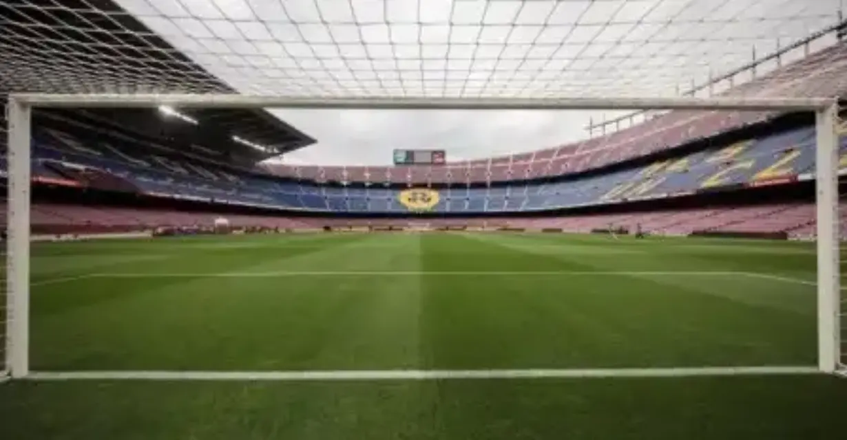 El Gobierno insiste que el fútbol profesional siga jugándose con las gradas vacías