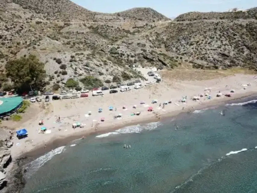 Contratado el mantenimiento de las playas de Lorca para los próximos cuatro meses
