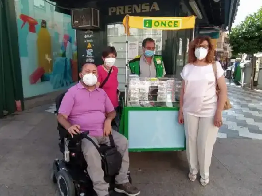 Vendedores de la ONCE regresan luego de tres meses de confinamiento