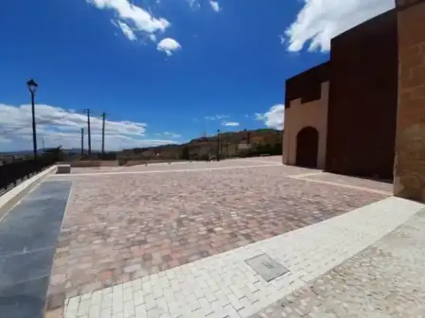 Las obras de la Plaza Coronela de la Iglesia de San Pedro permitirán un nuevo espacio cultural y de recreación
