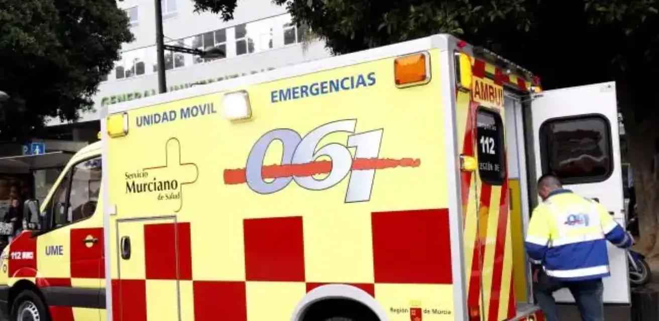 Gravemente herido trabajador al caerle una pieza de hormigón sobre la pierna