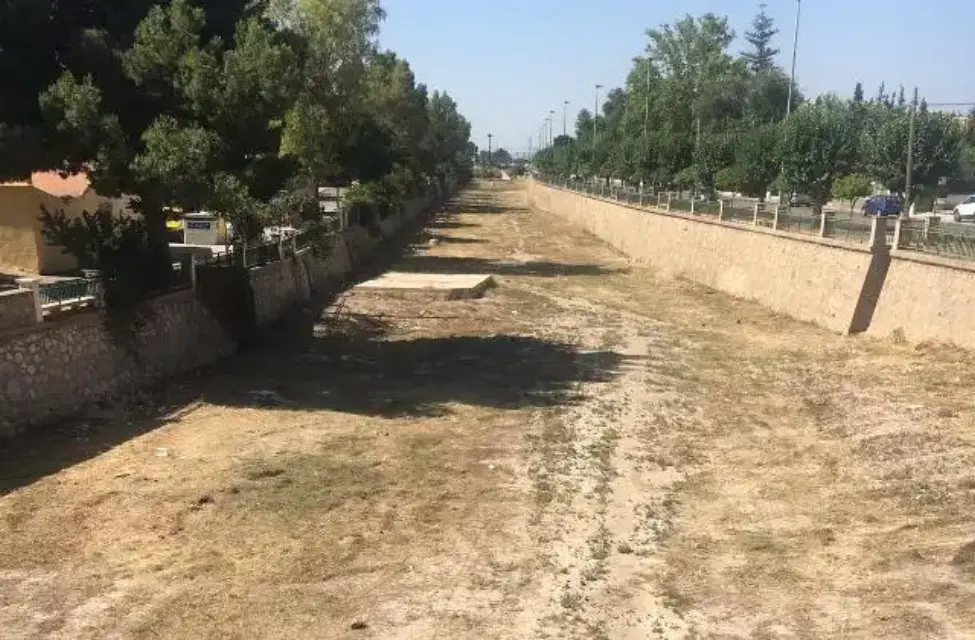 Concluyen los trabajos de desbroce en el tramo urbano del río Guadalentín