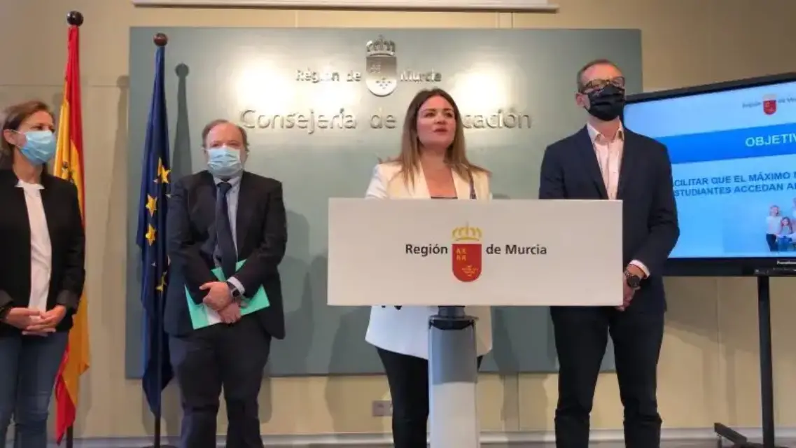 Refuerzan Sistema Educativo en Murcia mediante la contratación de 500 profesores.