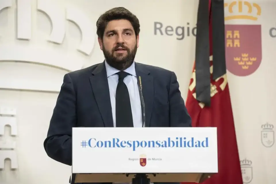 López Miras: Iremos tras los irresponsables que incumplan las normas sanitarias
