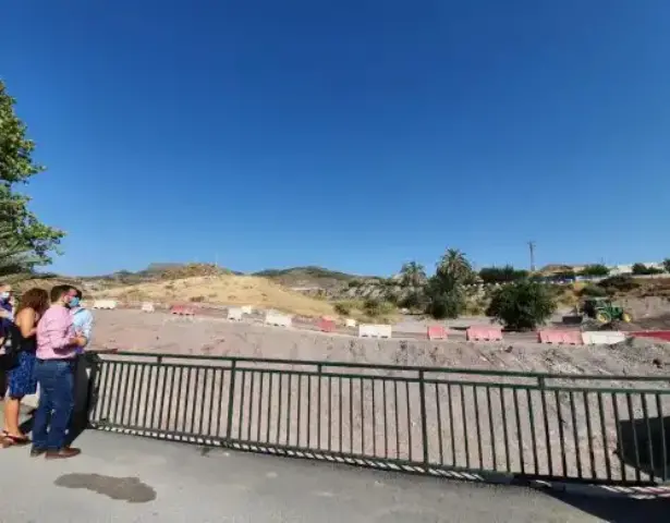 Las obras de renovación urbana de barrio Cristo Rey fueron visitadas por el alcalde de Lorca