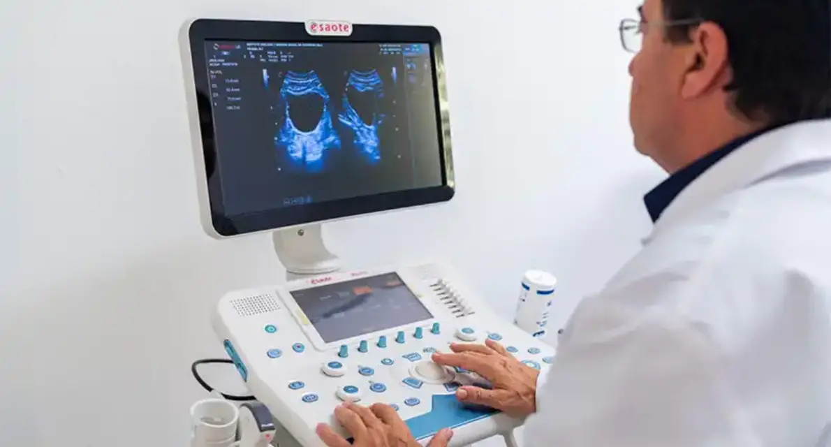 Consejería de Salud comienza con la instalación de ecógrafos en los centros de salud