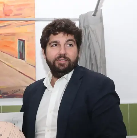 Lopez Miras asistirá a conferencia de presidentes para conocer la cantidad de los fondos destinados al Covid-19