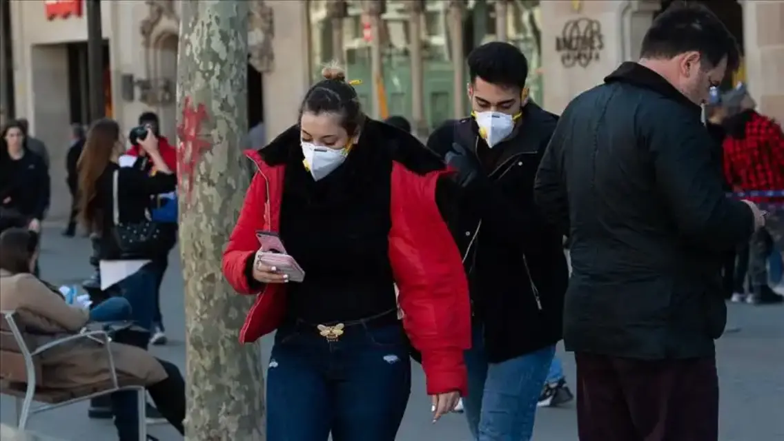 España registra cifra récord de casos diarios de Covid-19