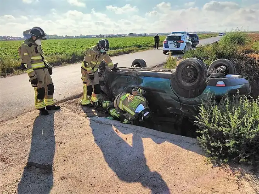 Accidentes de coche en las vías de Yecla y Lorca dejan saldo de dos heridos