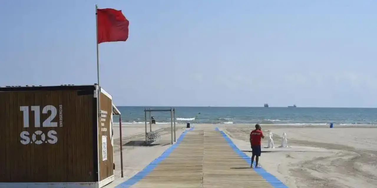 Bandera roja en 13 playas de la Región