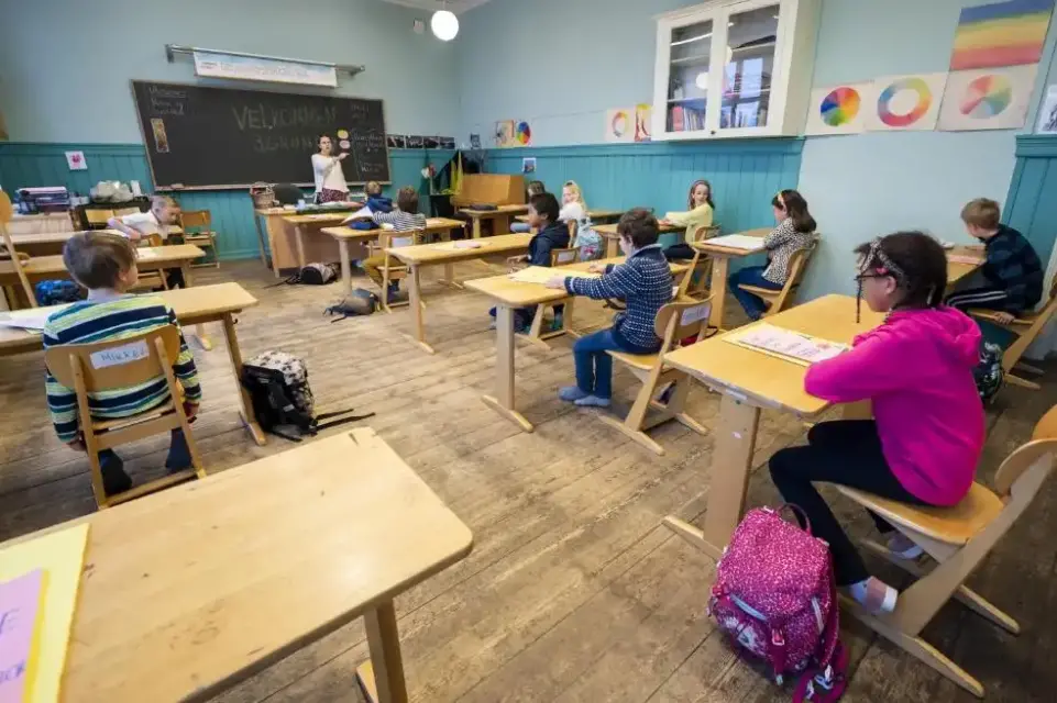 Investigación revela que niños asintomáticos podrían ser más contagiosos