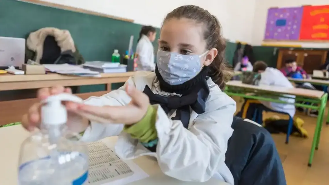 Consejería de educación envió más de 300.000 mascarillas a los centros educativos de la Región