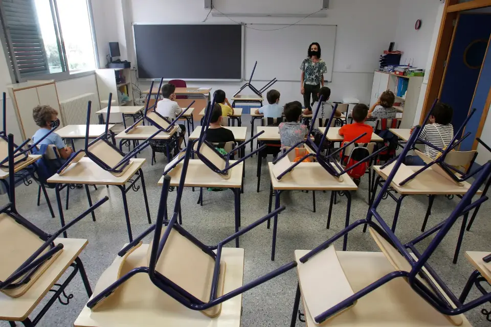Clases en los colegios de Jumilla y Archivel serán telemáticas
