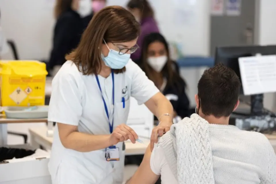 ¡Aprobado! Cuarta dosis para personas inmunodeprimidas