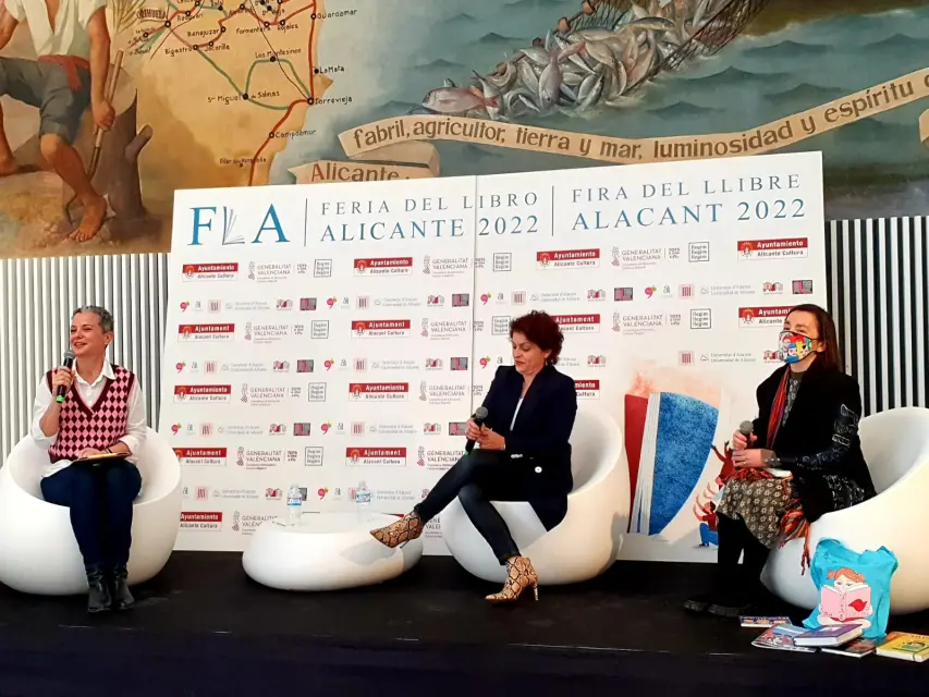 El fin de semana dedicado a la Feria del Libro en Alicante