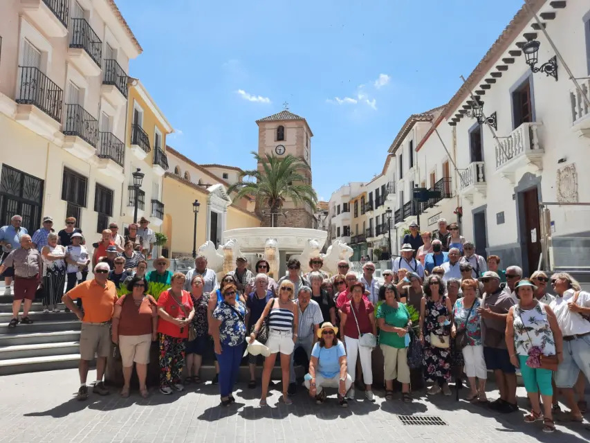 Asociación de Pensionistas de Pulpí de visita por Macael y la balsa de Cela