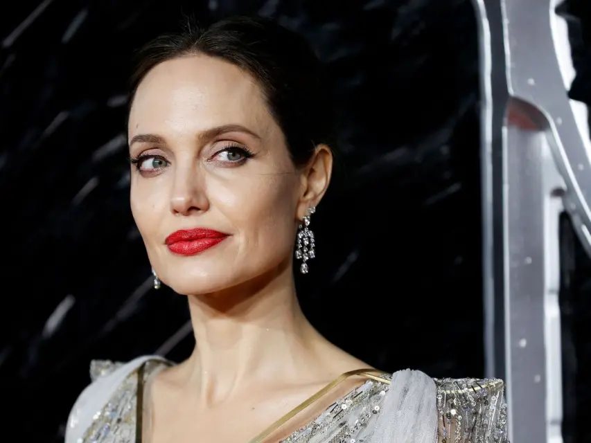 Angelina Jolie acusa a Brad Pitt de abusar de sus hijos ¡Qué cosa!