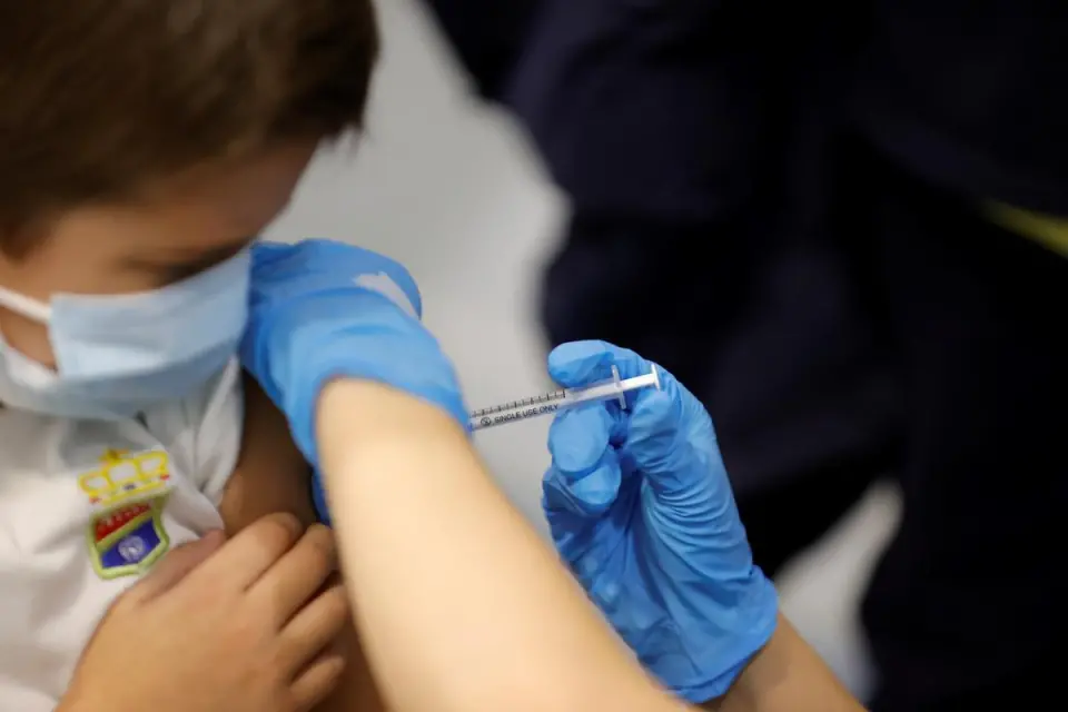 ¿Tripledemia? Virus que se suma al Covid-19 y la influenza y rebosa hospitales