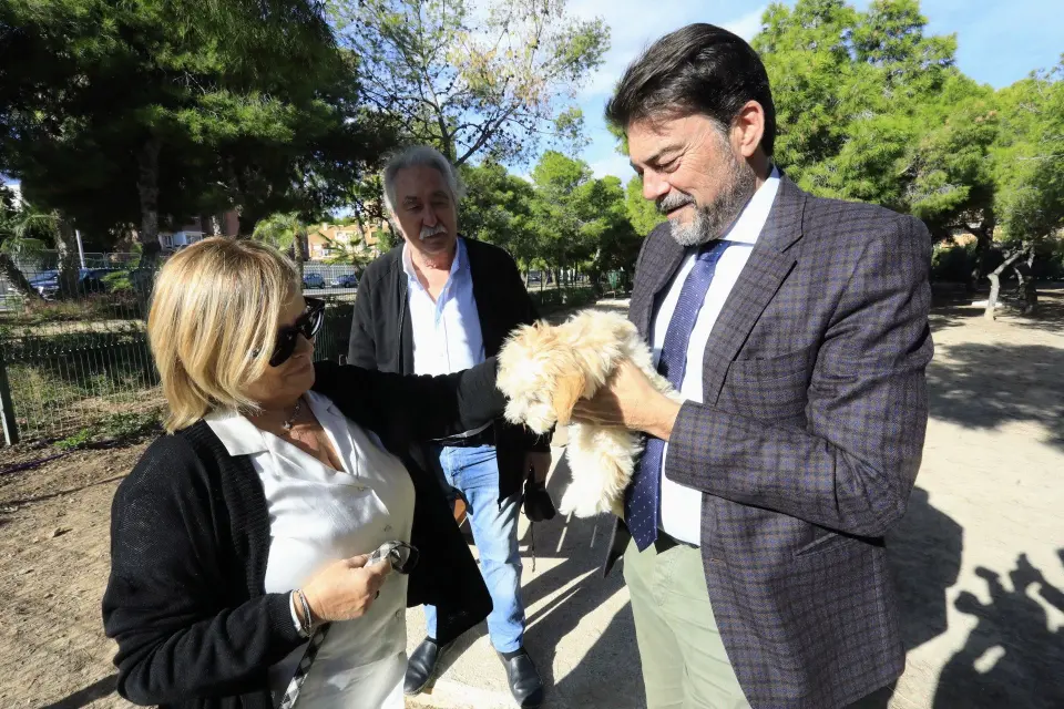 Conoce los nuevos espacios libres para el paseo de mascotas en Alicante