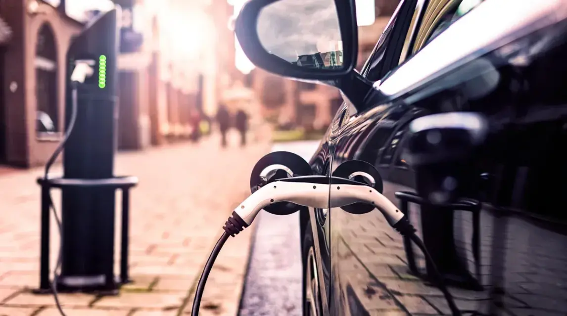 Sanciones antirrusas retardan crecimiento de coches eléctricos en Europa