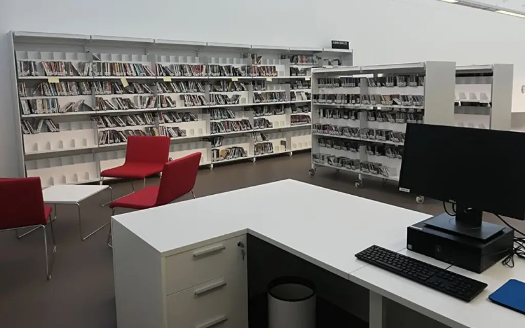 Atentos nuevo horario de la Red municipal de Bibliotecas de Lorca