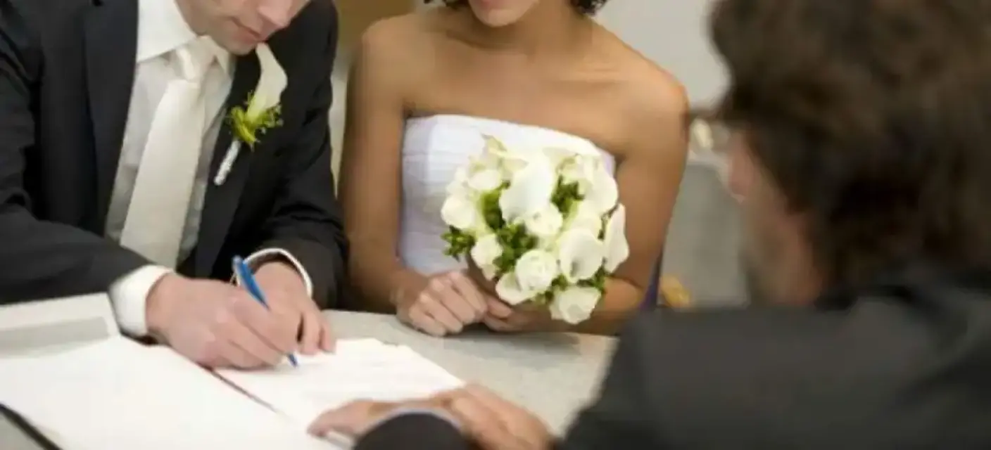 Se reanudan las bodas civiles en el Ayuntamiento de Murcia con un límite de aforo