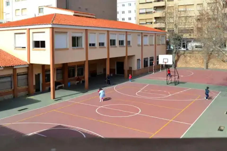 Nueve alumnos y una profesora de un colegio en La Unión se encuentran en aislamiento preventivo