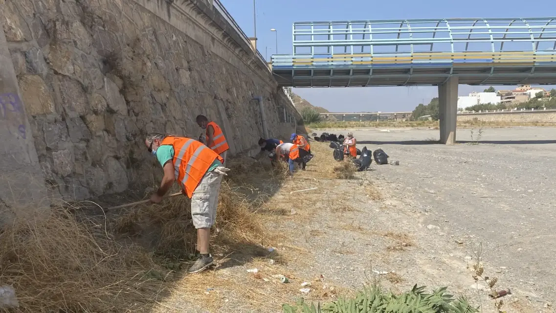 Ayuntamiento de Puerto Lumbreras programa operativo especial de limpieza para evitar riesgos en época de lluvias otoñales