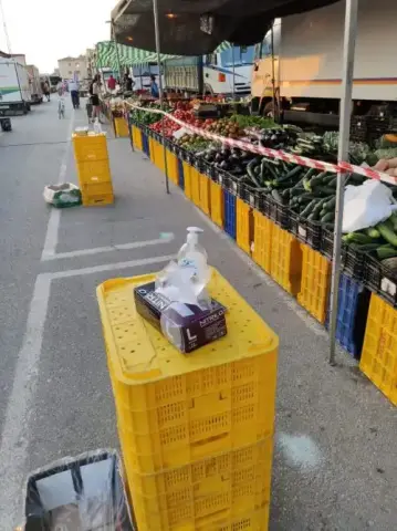 Normativa para garantizar la seguridad ante el COVID-19 es distribuida en los mercados de Puerto Lumbreras