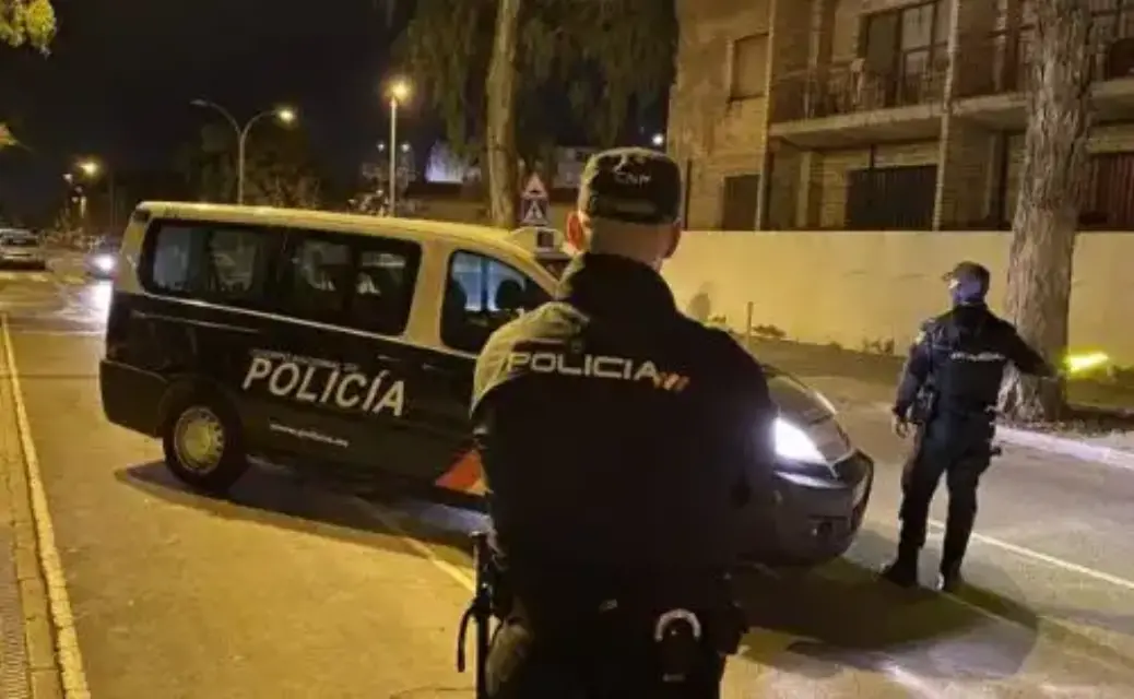 Detenido hombre con reclamación judicial en la vía pública de Cartagena