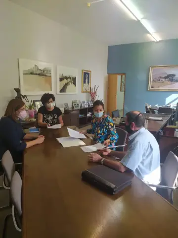 Ayuntamiento y Asociación Acción Familiar de Puerto Lumbreras suscriben convenio para impartir charlas de formación online para madres y padres