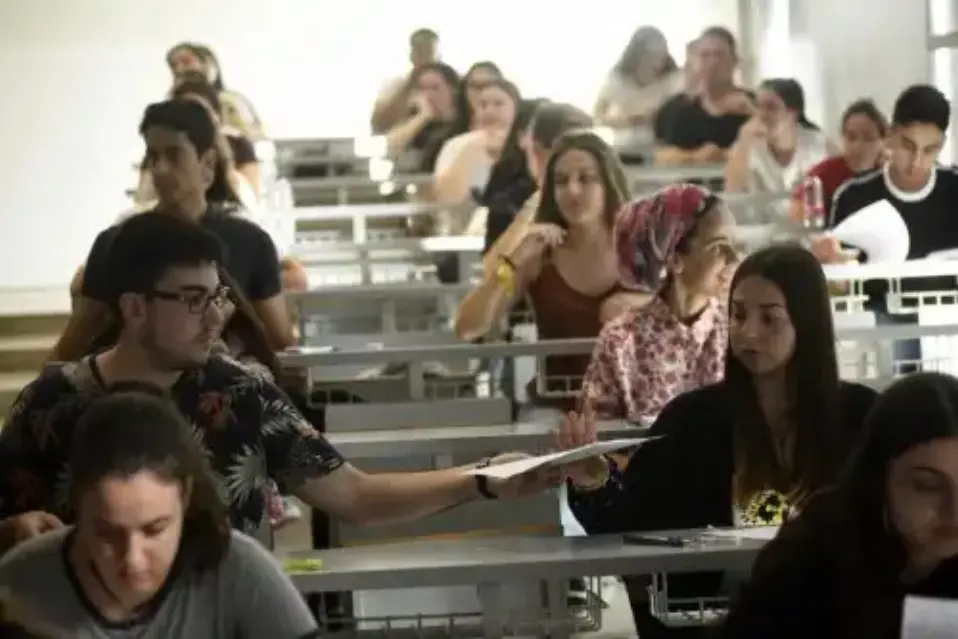 Rechazo a becarios amenaza la oferta de prácticas externas a estudiantes de la UMU