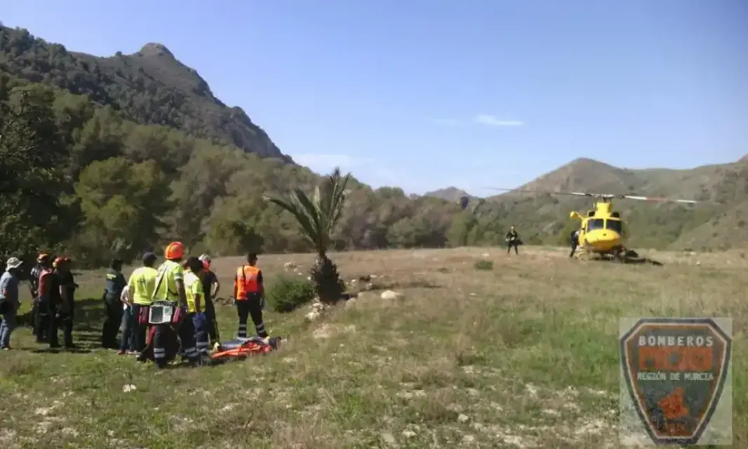 Rescatan a dos senderistas en Murcia y Moratalla tras encontrarse heridos