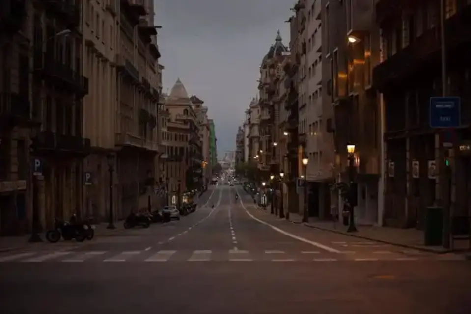 Se implementa toque de queda en Murcia : prohíbida la movilización después de las once de la noche