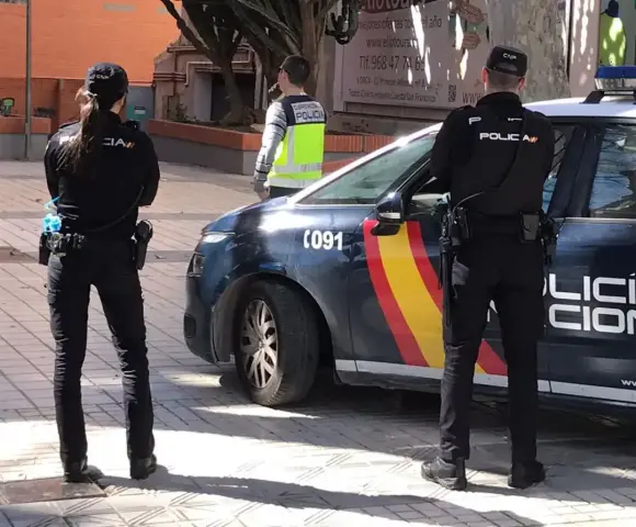 Detenidos en Murcia banda criminal dedicada al favorecimiento de la inmigración ilegal y falsedad documental