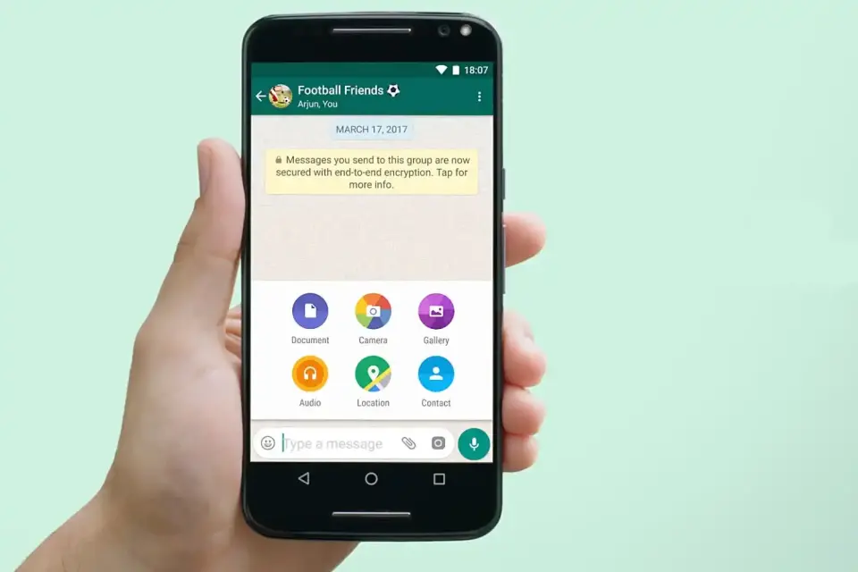 Conoce la nueva actualización de WhatsApp que permite el borrado automático de mensajes.