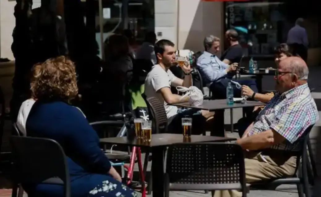 Autorizada la reapertura de bares y restaurantes en 19 municipios de la Región de Murcia