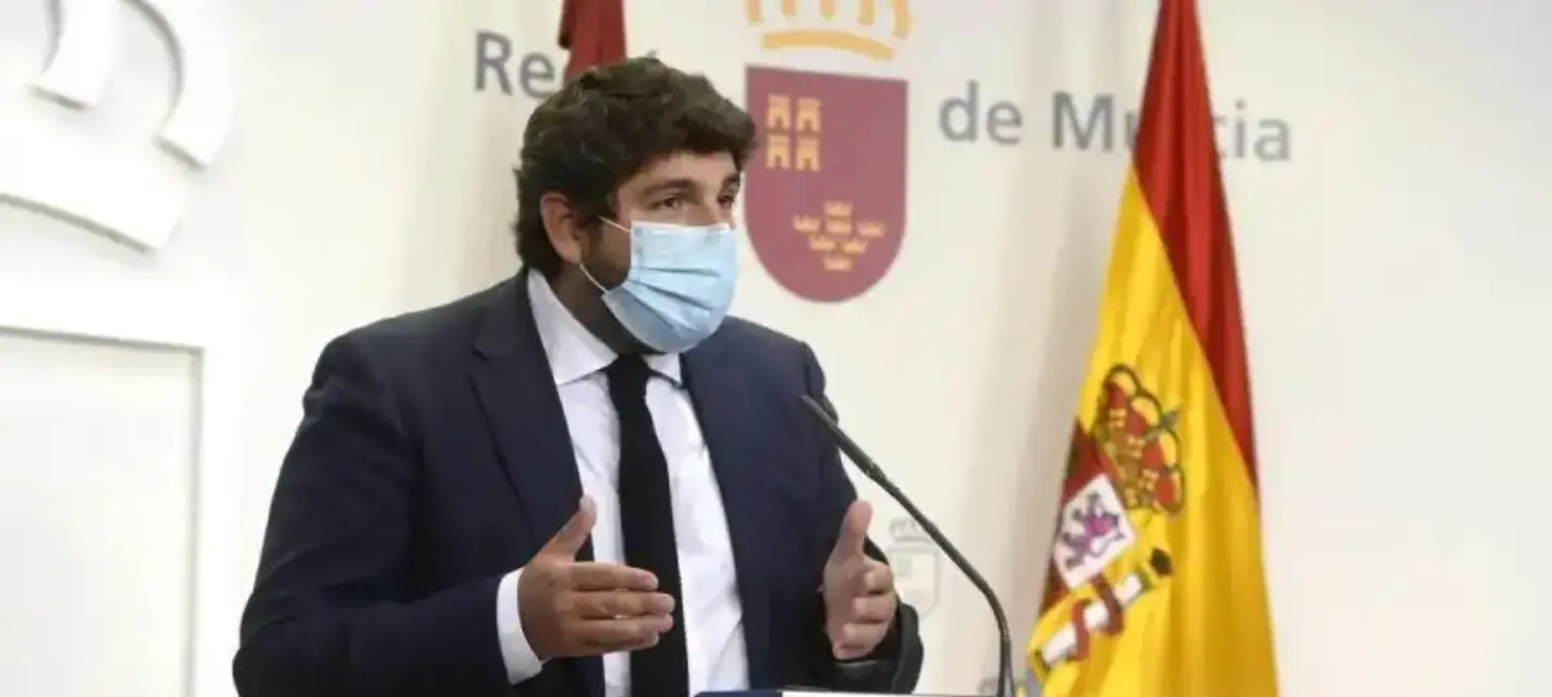 López Miras: "posiblemente" el toque de queda a nivel nacional se mantenga en las navidades