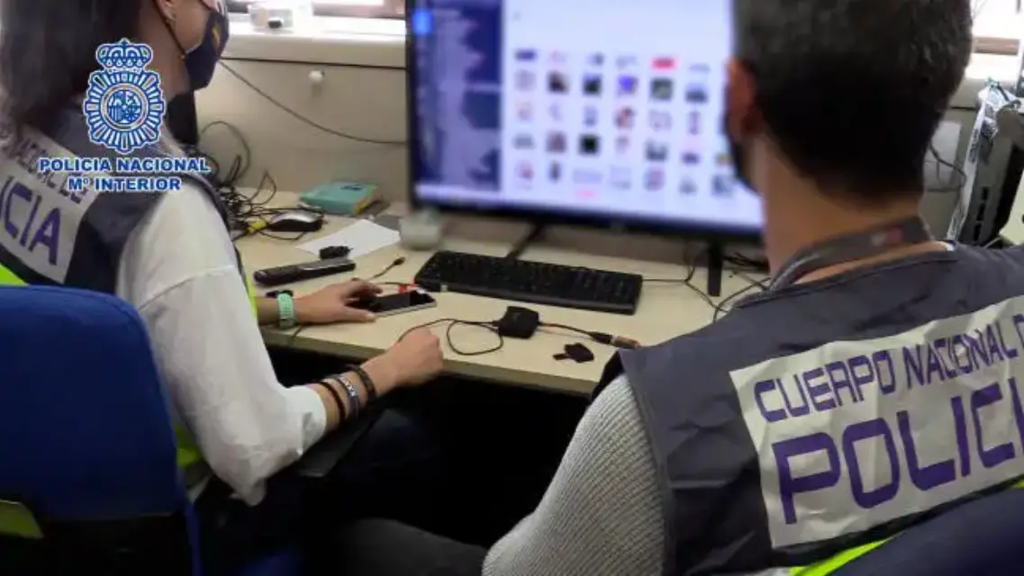 Detienen en Madrid a padre que agredía sexualmente a su hija y fingió un secuestro