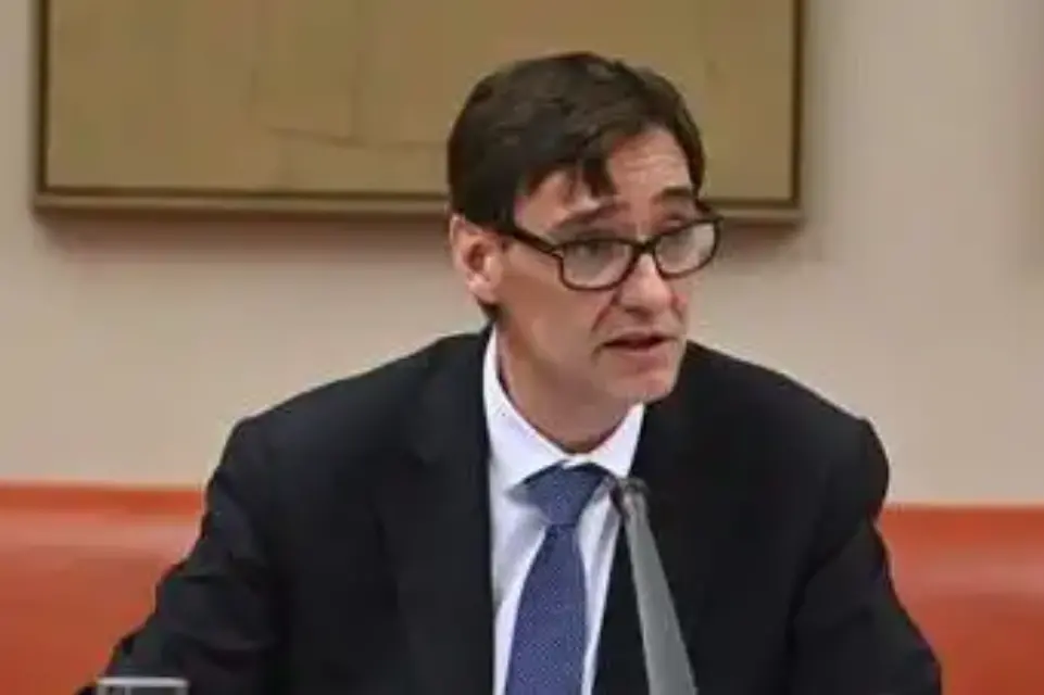 Sanidad: "Reuniones de máximo 10 y no movilizarse entre CCAA en la Navidad