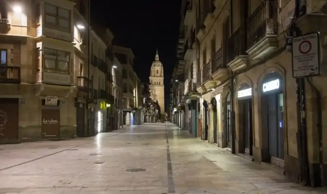 Toque de queda a las 20 horas impuesta en Castilla Y León está "fuera de la ley" según el Gobierno Central