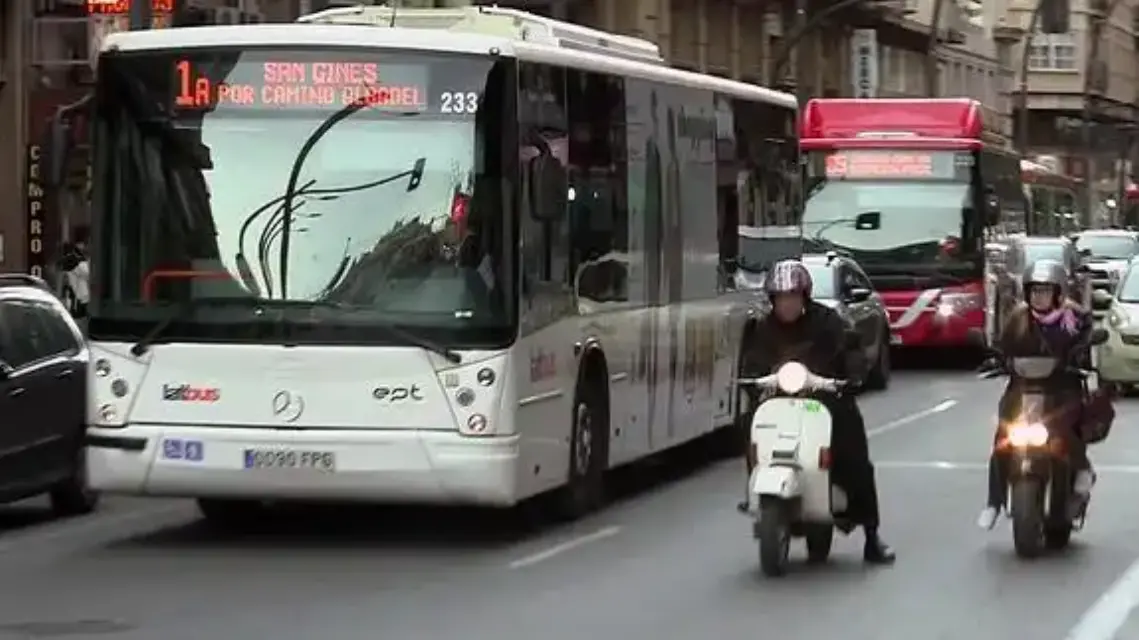 El transporte urbano en Murcia golpeado por restricciones para enfrentar el Covid 19