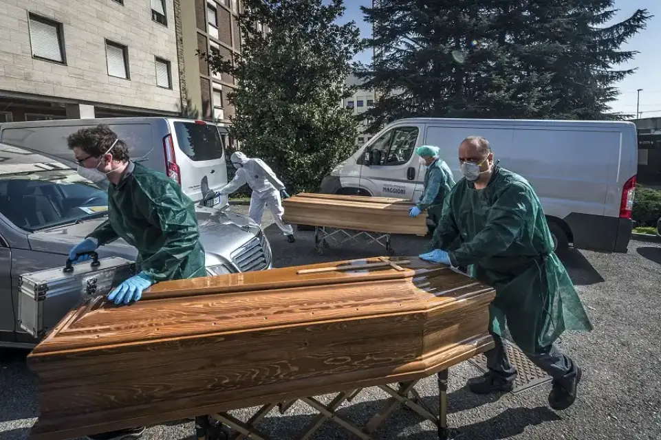 España se alza fatídicamente como el país con más muertes por covid en Europa